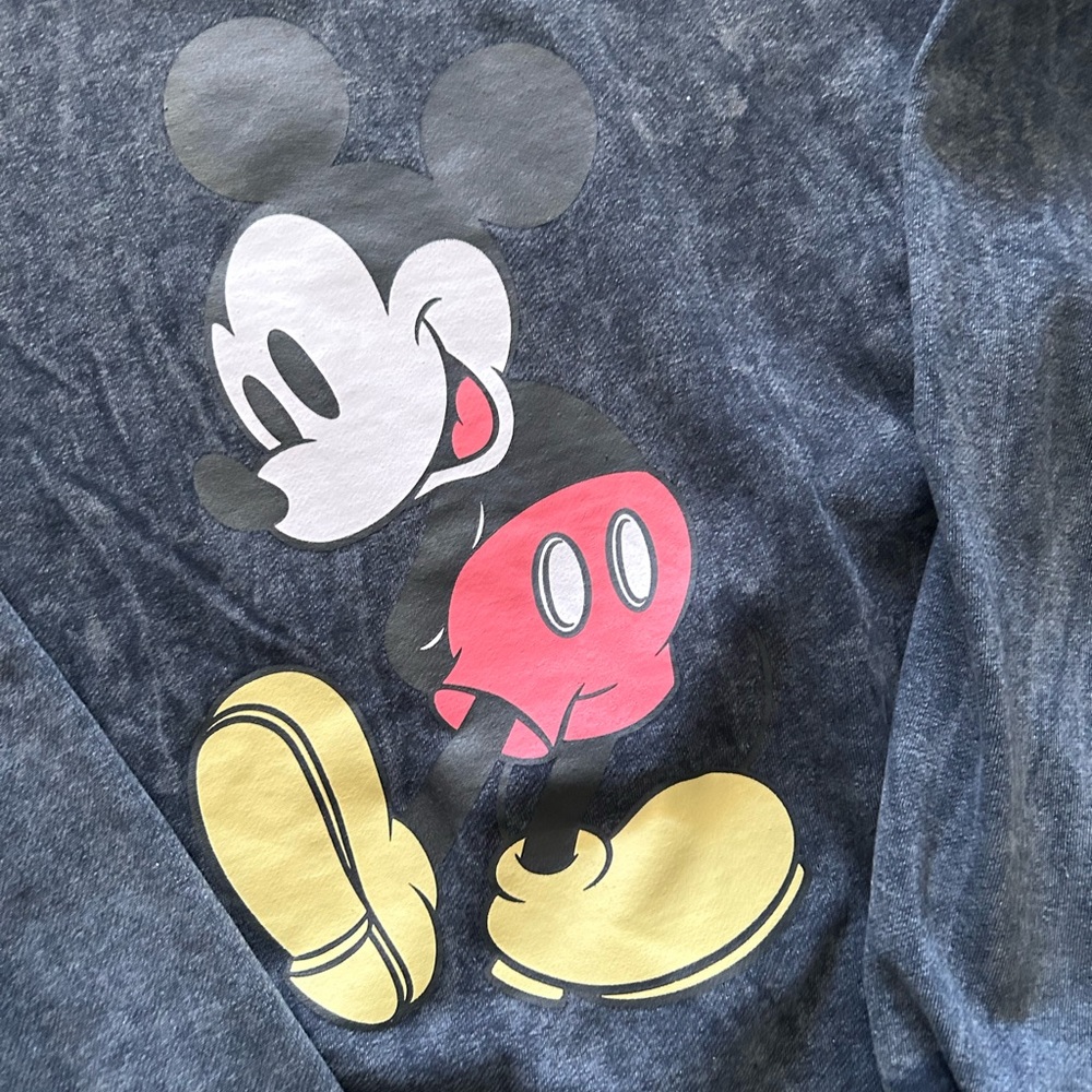 Men’s Mickey Mouse Gray Pullover Sweater Size S - Picture 2 of 6